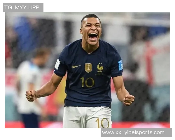 姆巴佩职业生涯进球数突破400大关罗马诺社交媒体祝贺海报引关注